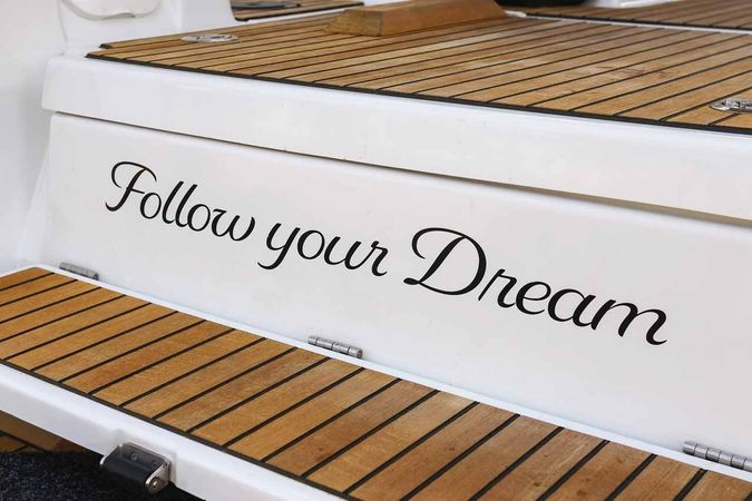 Jeanneau Sun Odyssey 440 | Follow Your Dream