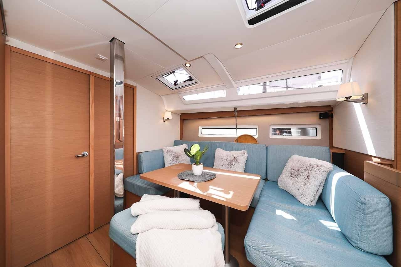 Jeanneau Sun Odyssey 440 | Follow Your Dream