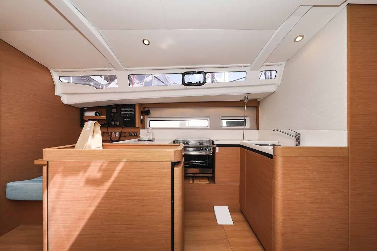 Jeanneau Sun Odyssey 440 | Follow Your Dream