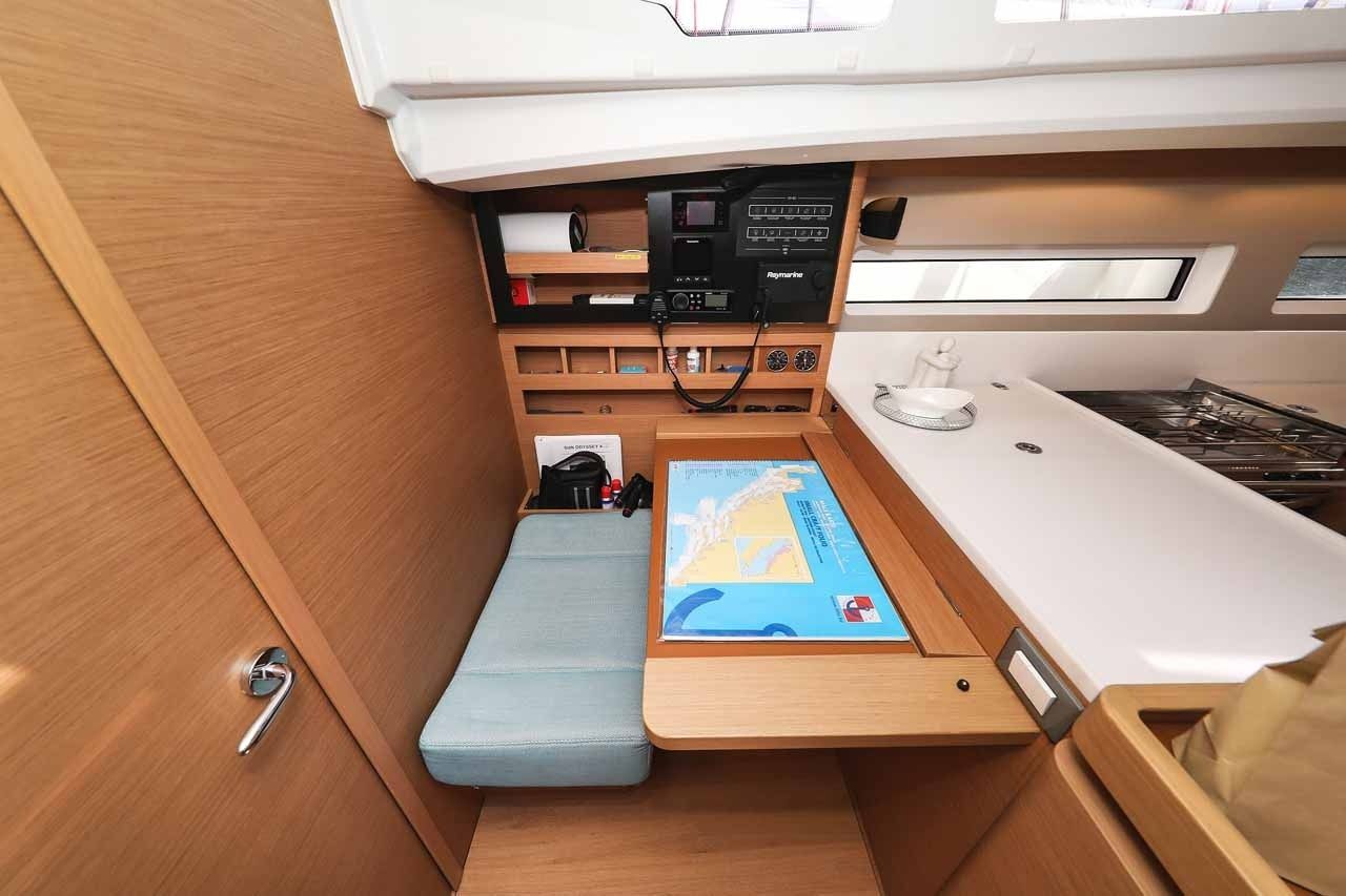 Jeanneau Sun Odyssey 440 | Follow Your Dream
