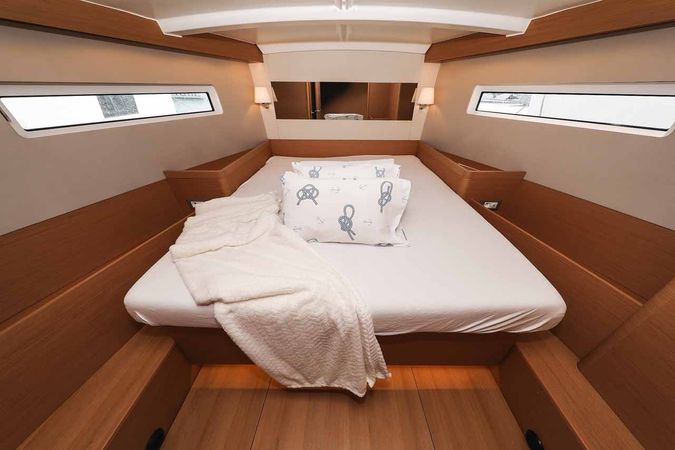 Jeanneau Sun Odyssey 440 | Follow Your Dream
