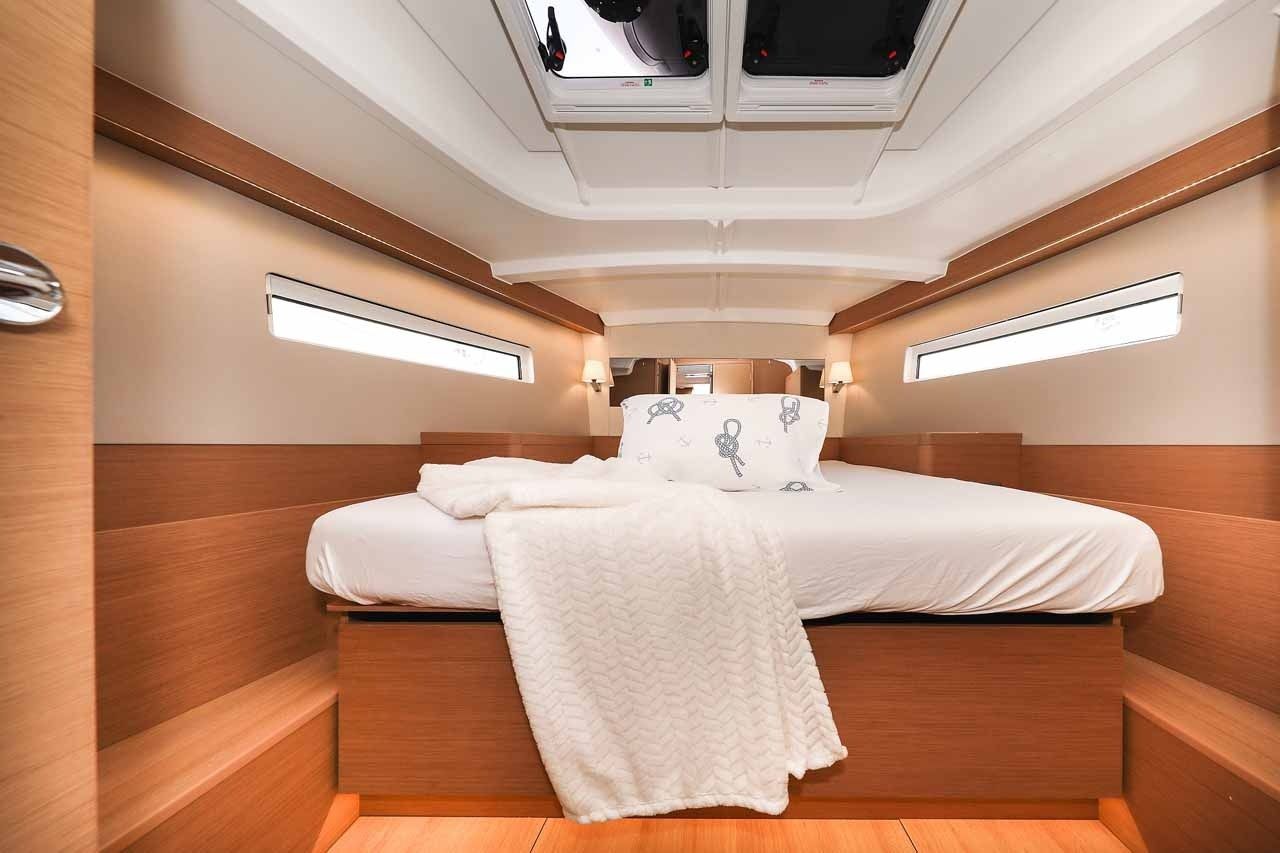 Jeanneau Sun Odyssey 440 | Follow Your Dream
