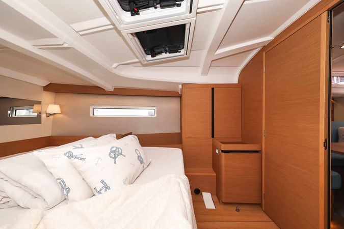 Jeanneau Sun Odyssey 440 | Follow Your Dream