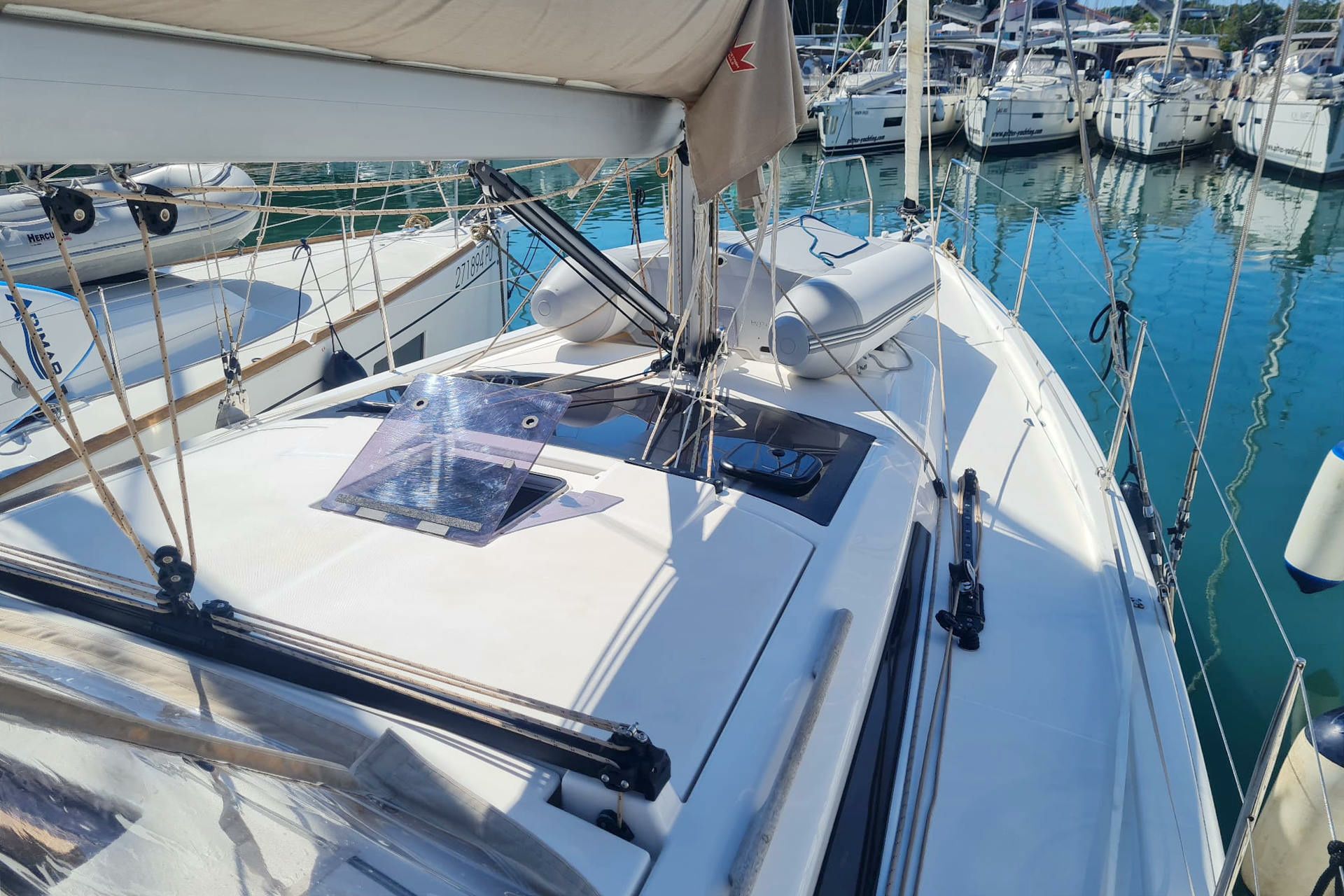 Dufour 390 | Elena