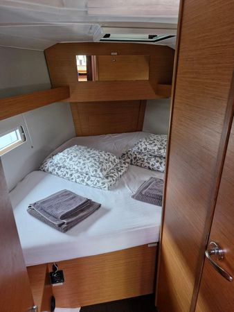 Dufour 390 | Elena