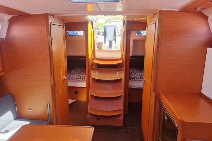 Dufour 390 | Elena