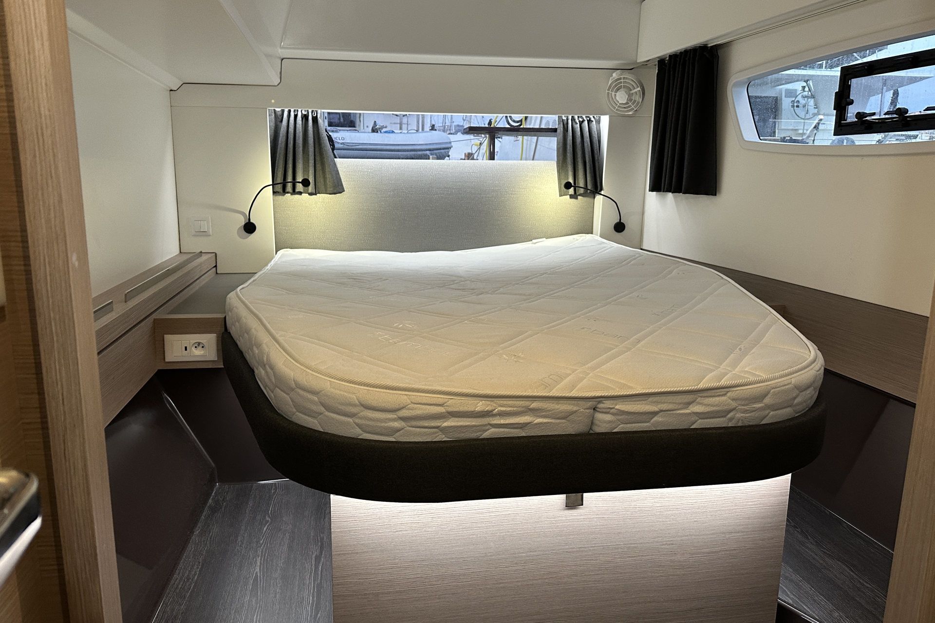 Fountaine Pajot Astrea 42 | Arisa