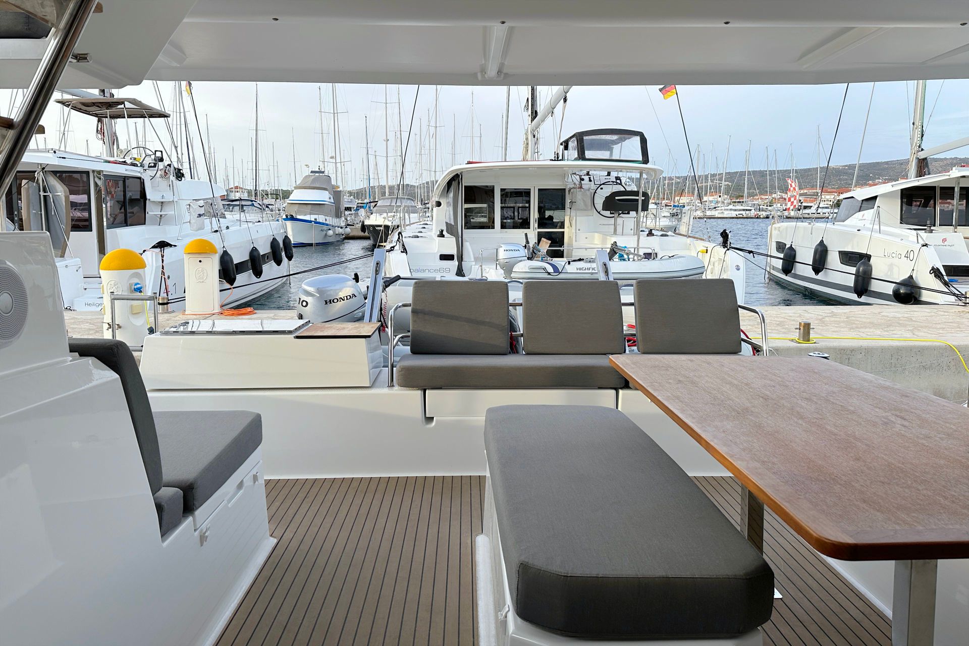 Fountaine Pajot Astrea 42 | Arisa