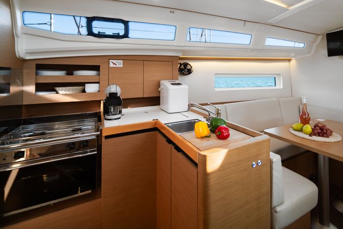 Jeanneau Sun Odyssey 380 | Nala