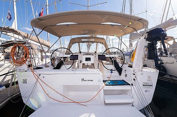 Dufour 390 | Barone