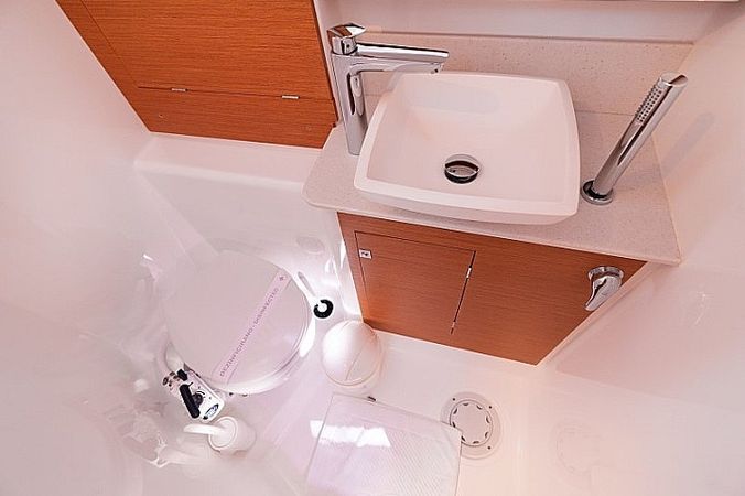 Dufour 390 | Barone