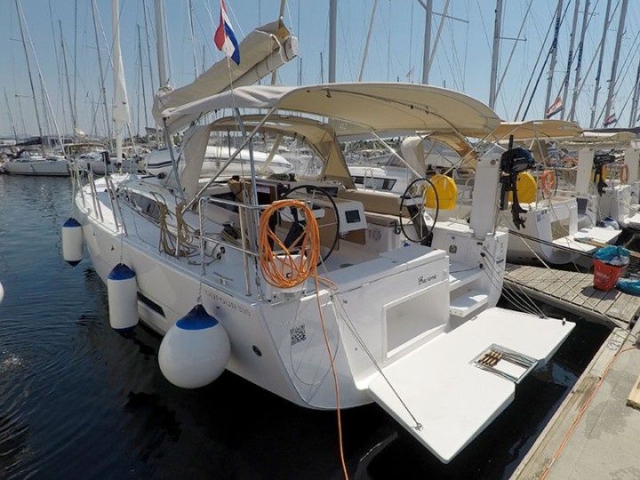 Dufour 390 | Barone