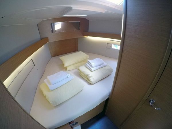 Dufour 390 | Barone
