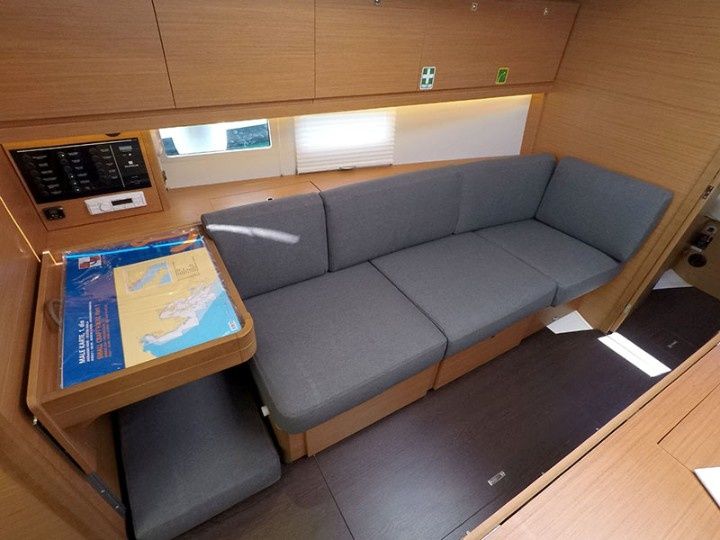 Dufour 390 | Barone