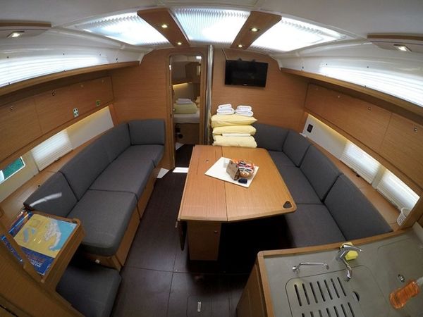 Dufour 390 | Barone