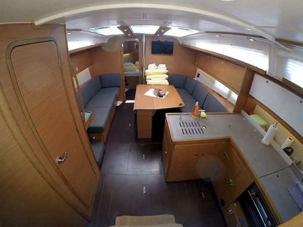 Dufour 390 | Barone