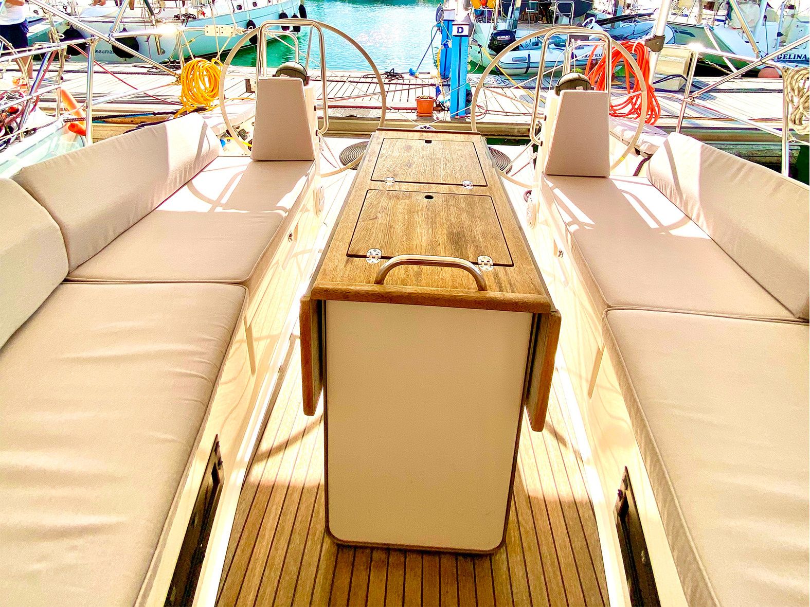 Bavaria Cruiser 40 | Priceless