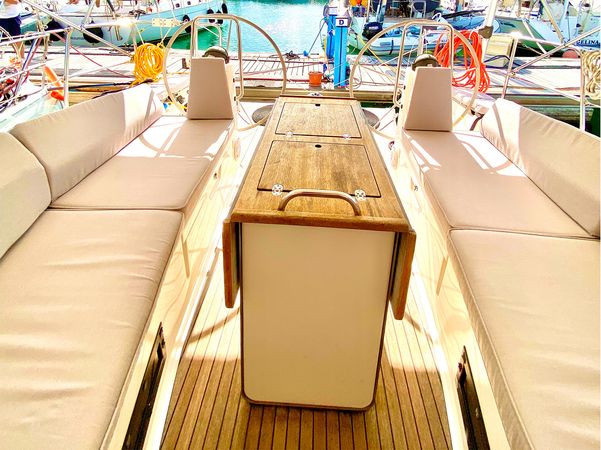 Bavaria Cruiser 40 | Priceless