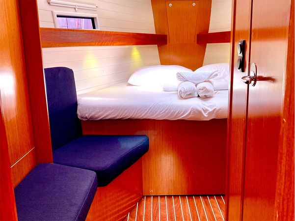 Bavaria Cruiser 40 | Priceless