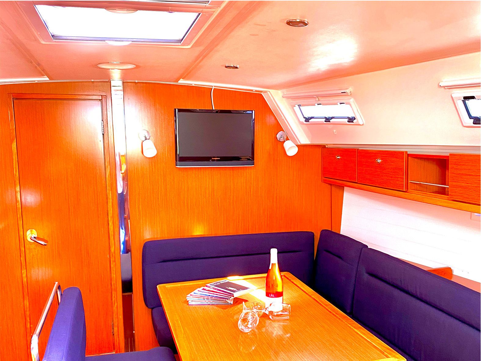 Bavaria Cruiser 40 | Priceless