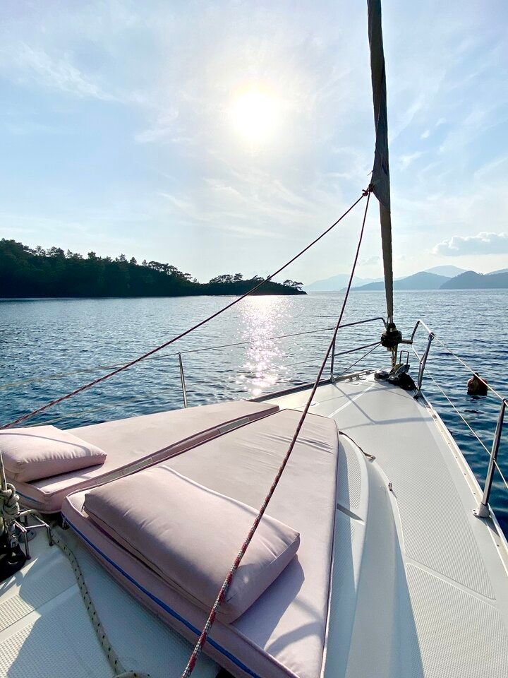 Bavaria Cruiser 40 | Priceless