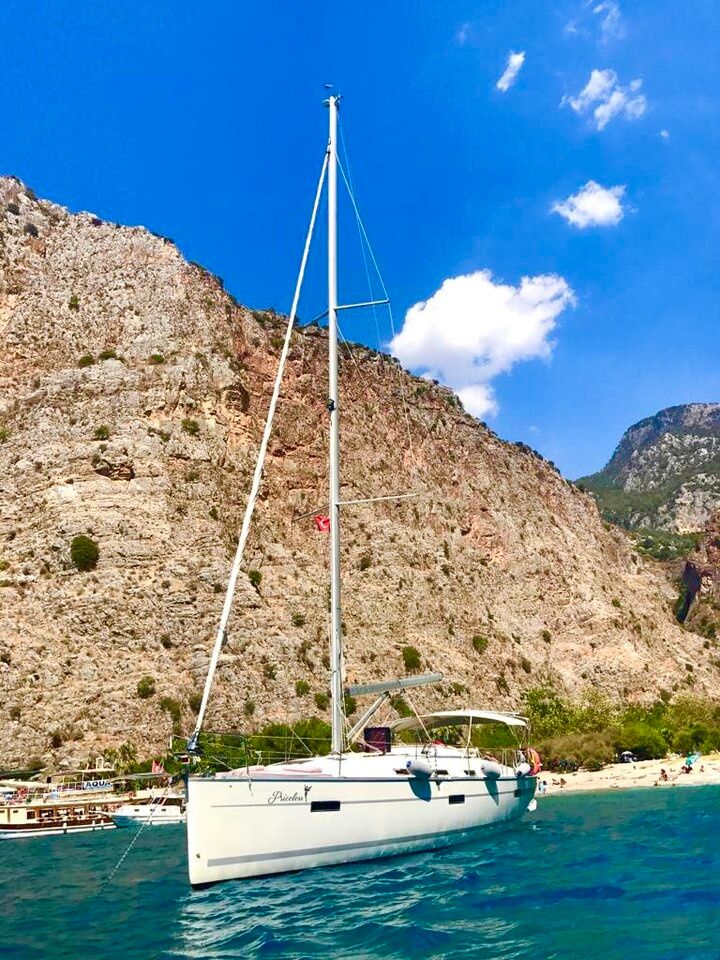 Bavaria Cruiser 40 | Priceless