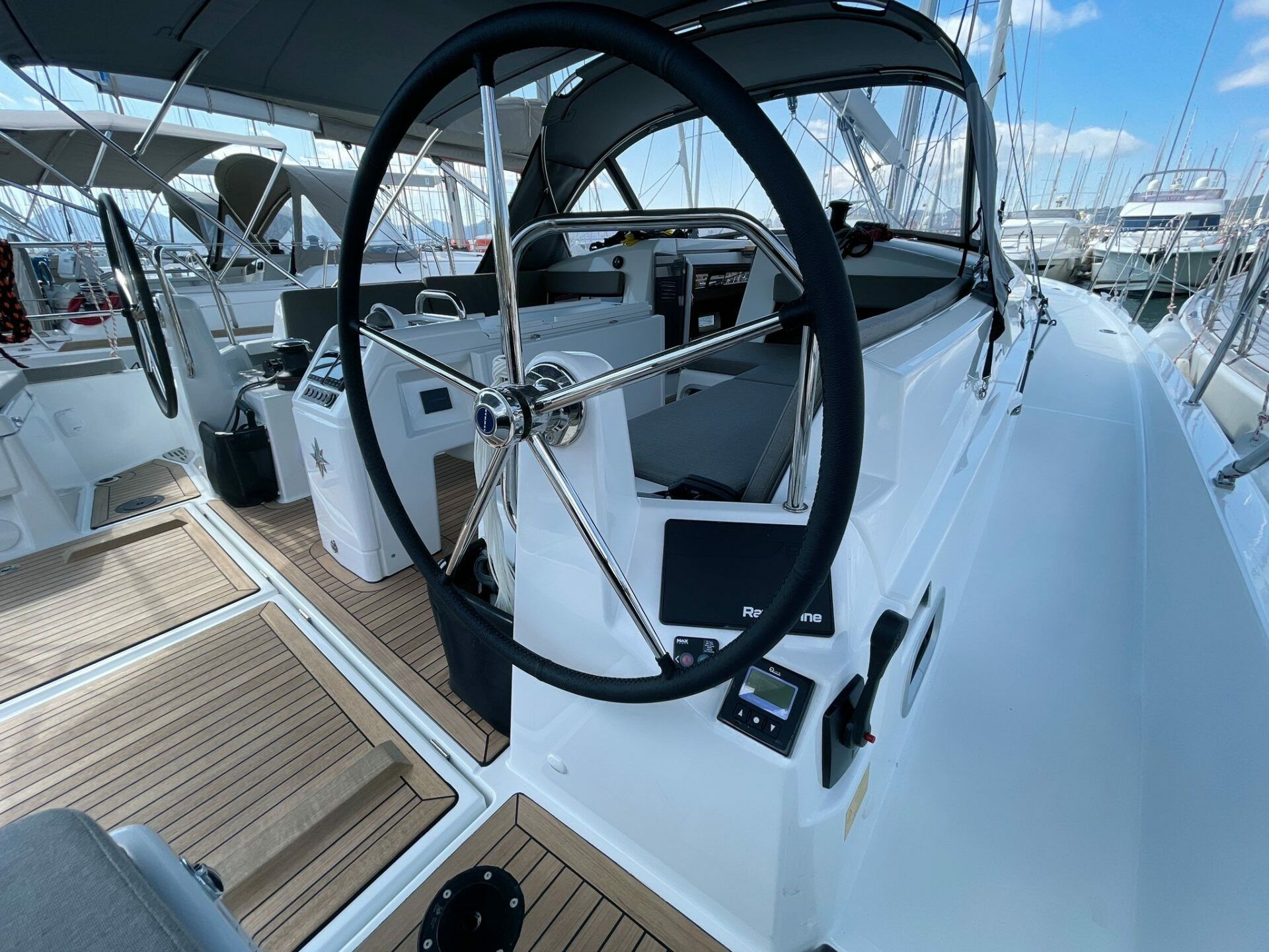 Jeanneau Sun Odyssey 440 | Yakamozi