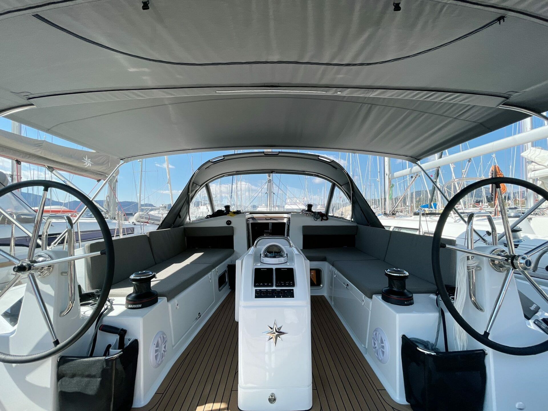 Jeanneau Sun Odyssey 440 | Yakamozi