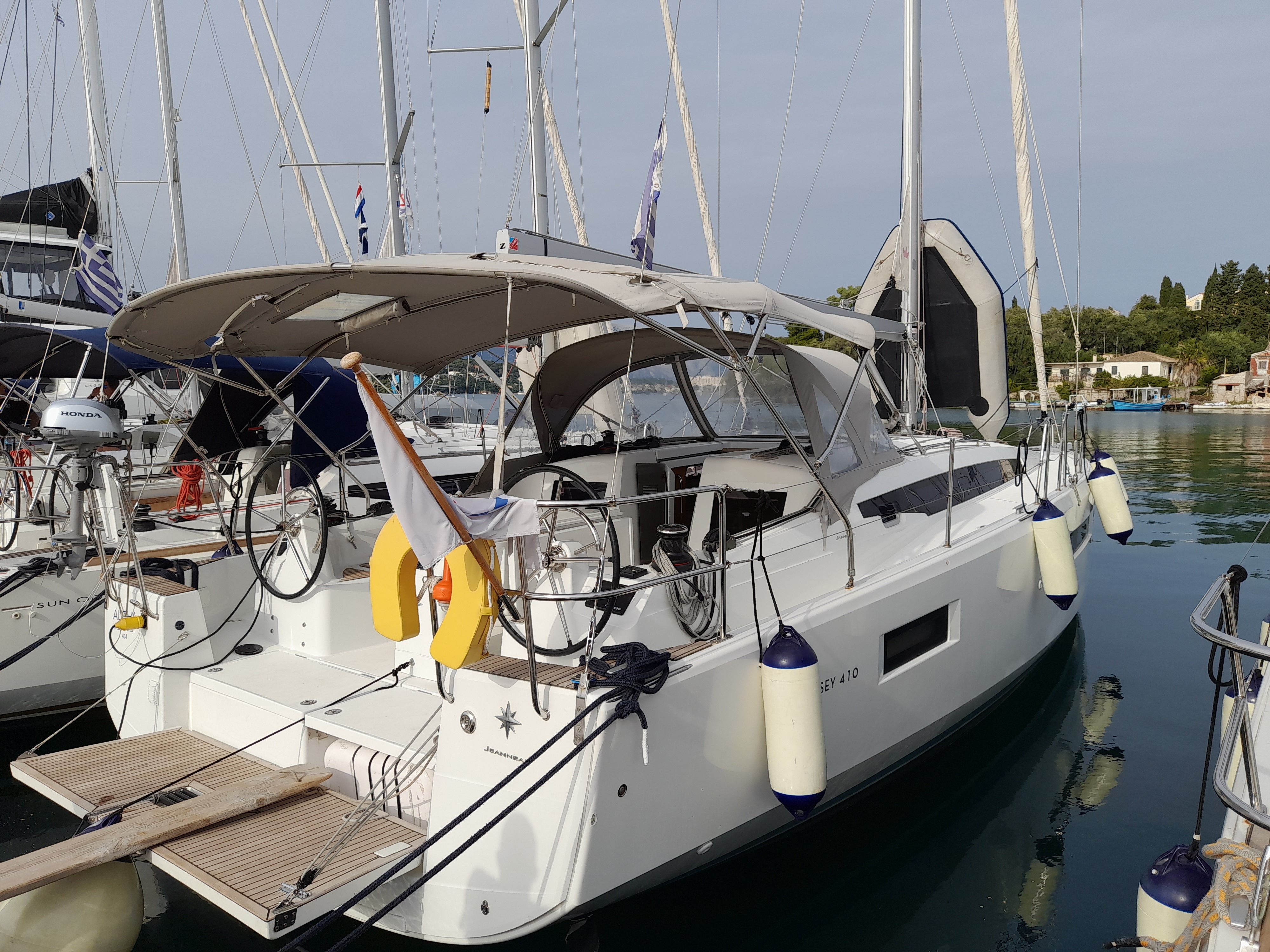 Jeanneau Sun Odyssey 410 | Aloha