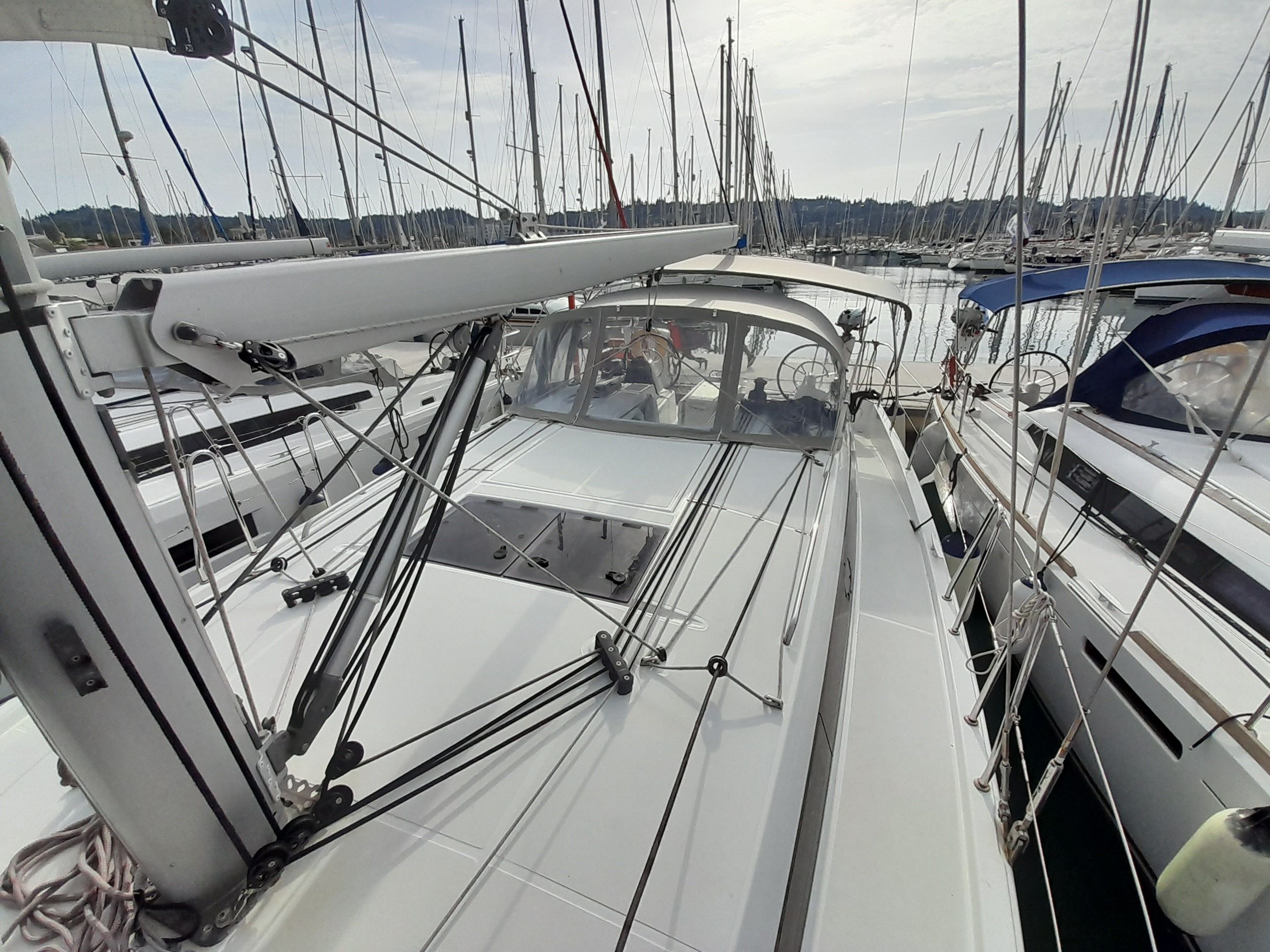 Jeanneau Sun Odyssey 410 | Aloha