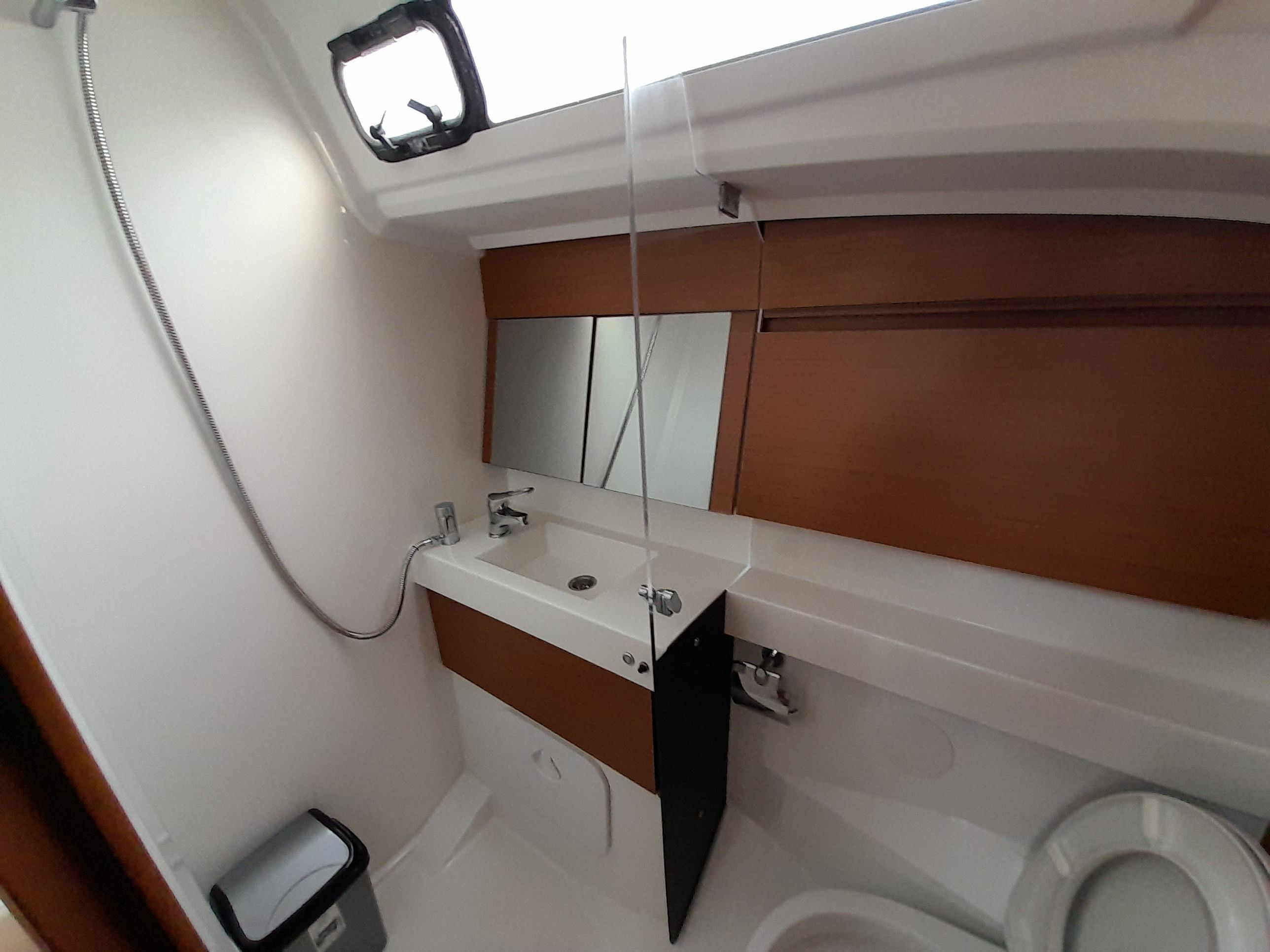 Jeanneau Sun Odyssey 410 | Aloha