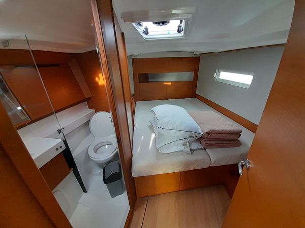Jeanneau Sun Odyssey 410 | Aloha
