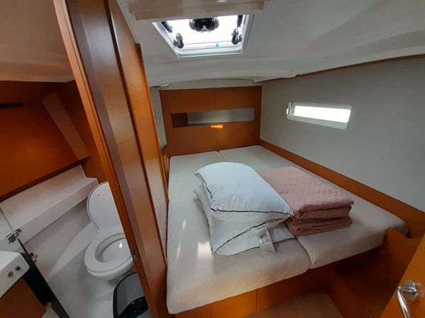 Jeanneau Sun Odyssey 410 | Aloha