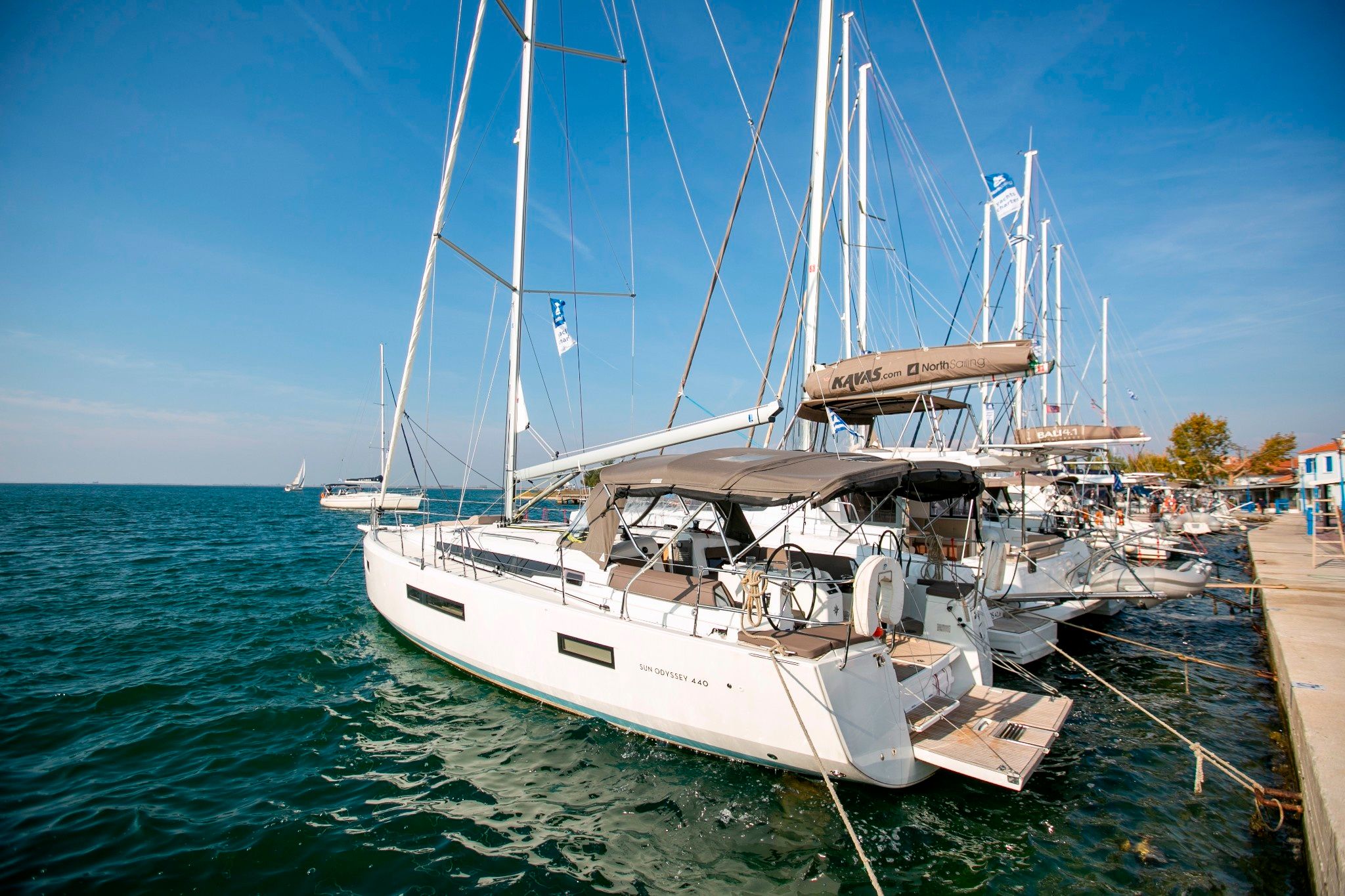 Jeanneau Sun Odyssey 440 | Black Bird