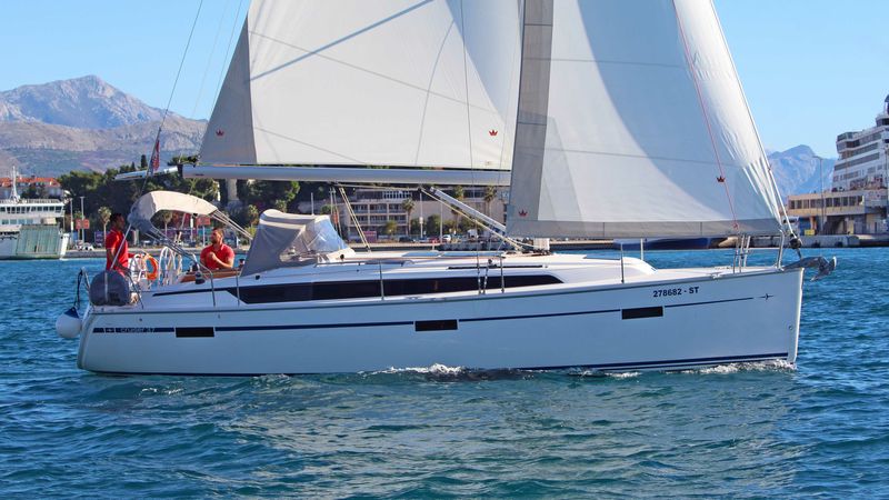 Bavaria Cruiser 37 | Evala