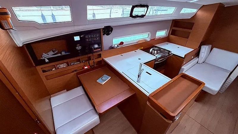 Jeanneau Sun Odyssey 410 | Alaska