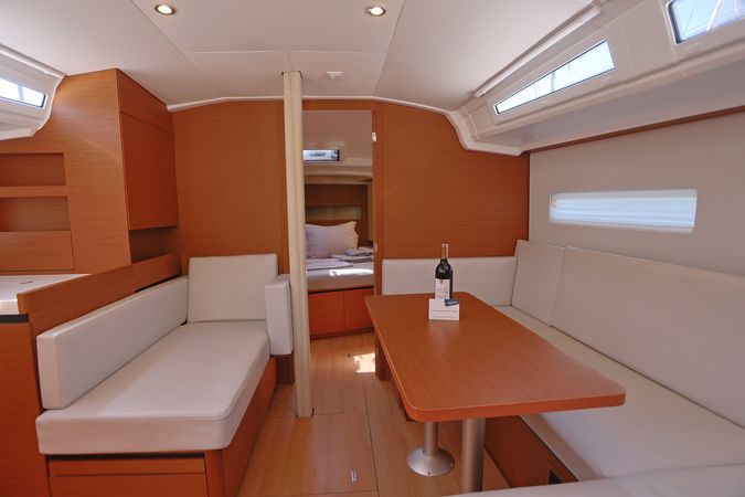 Jeanneau Sun Odyssey 410 | Sirius 2