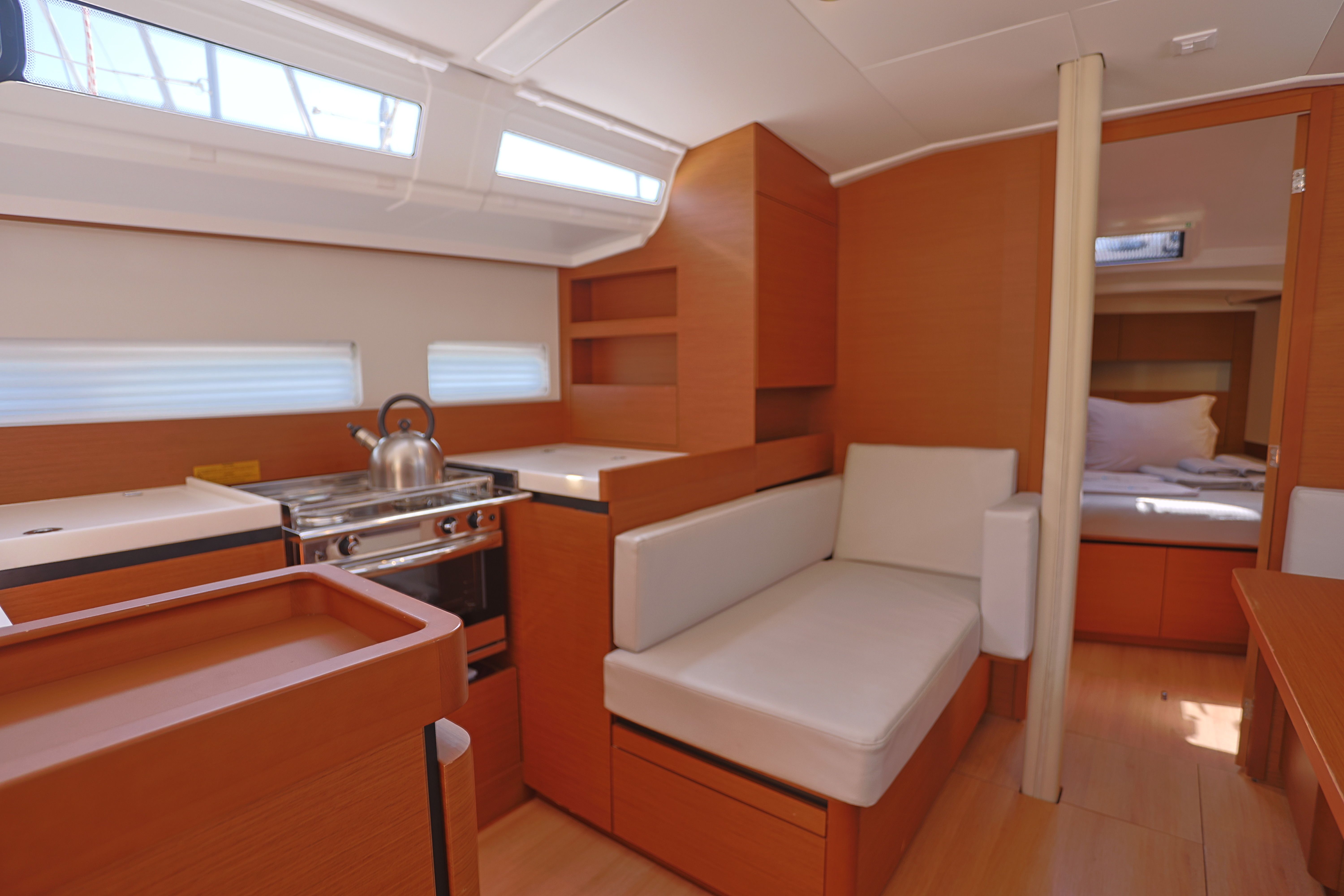 Jeanneau Sun Odyssey 410 | Sirius  2