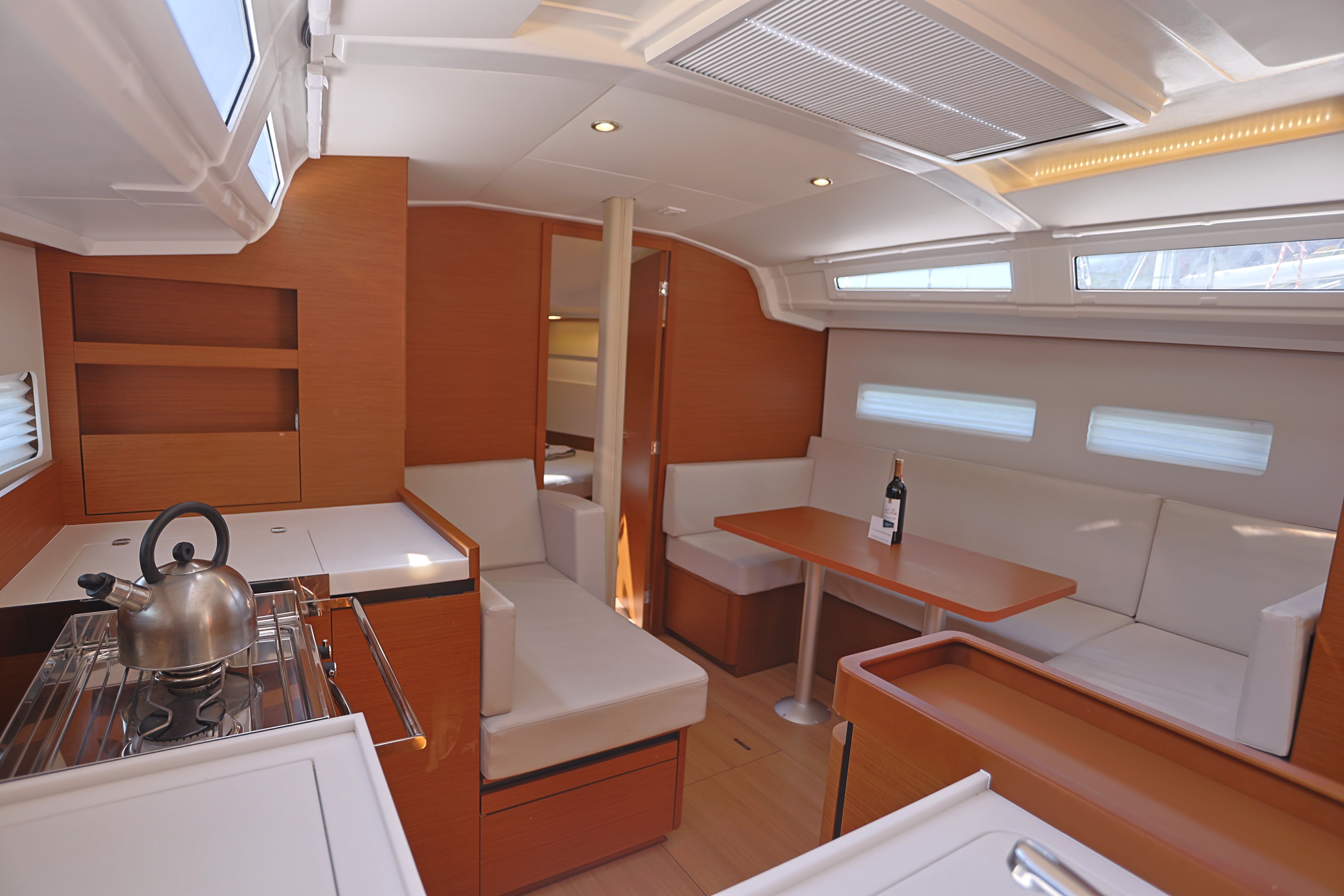 Jeanneau Sun Odyssey 410 | Sirius  2