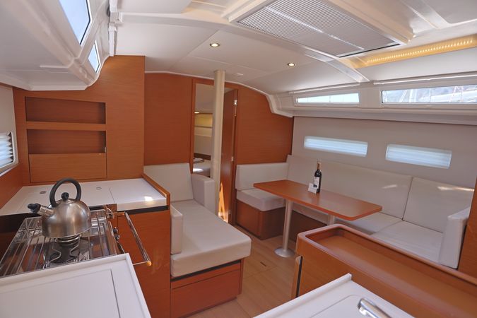Jeanneau Sun Odyssey 410 | Sirius 2