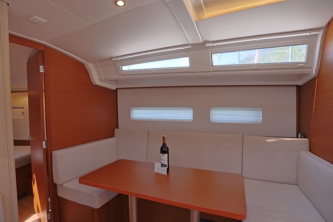 Jeanneau Sun Odyssey 410 | Sirius 2