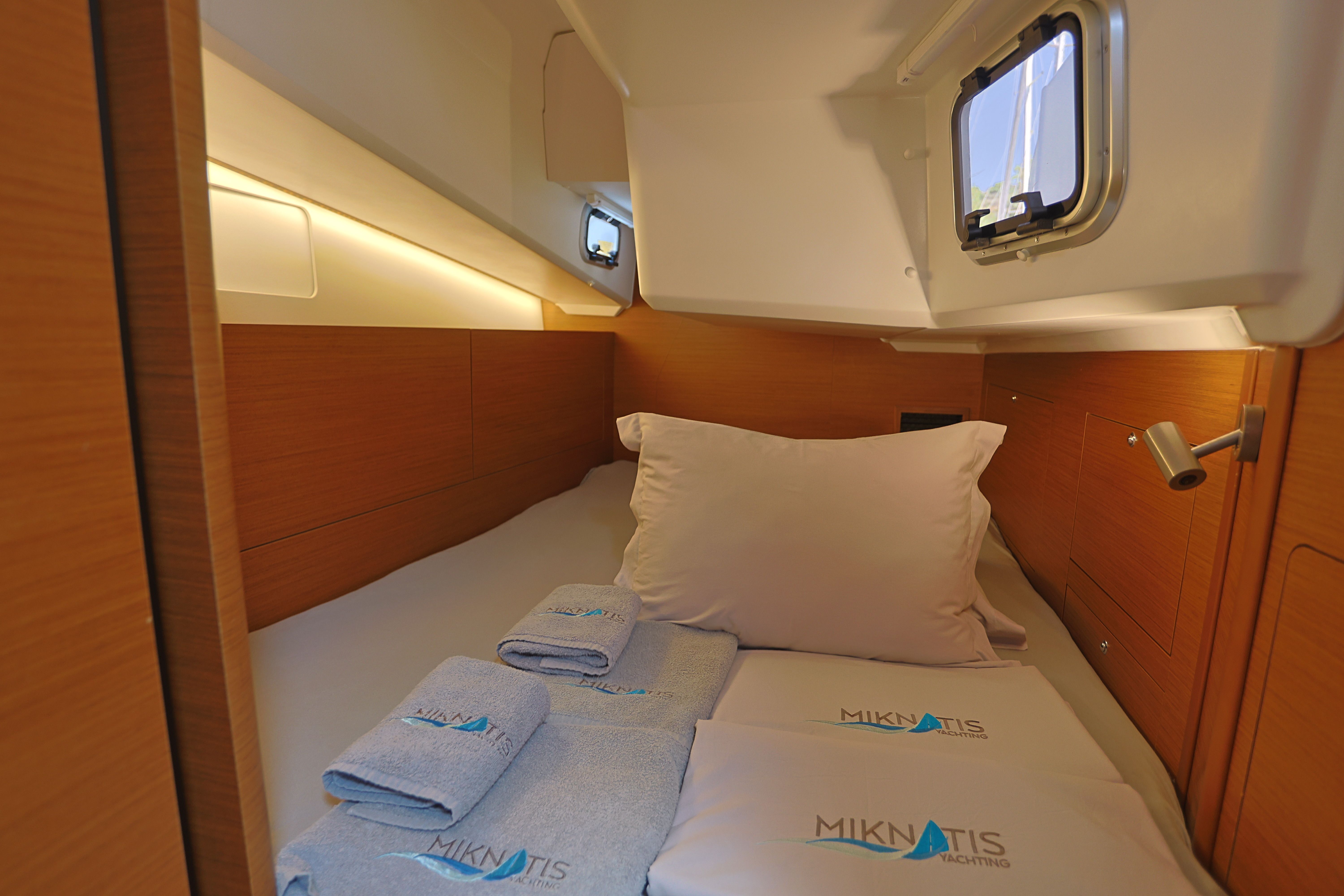 Jeanneau Sun Odyssey 410 | Sirius  2