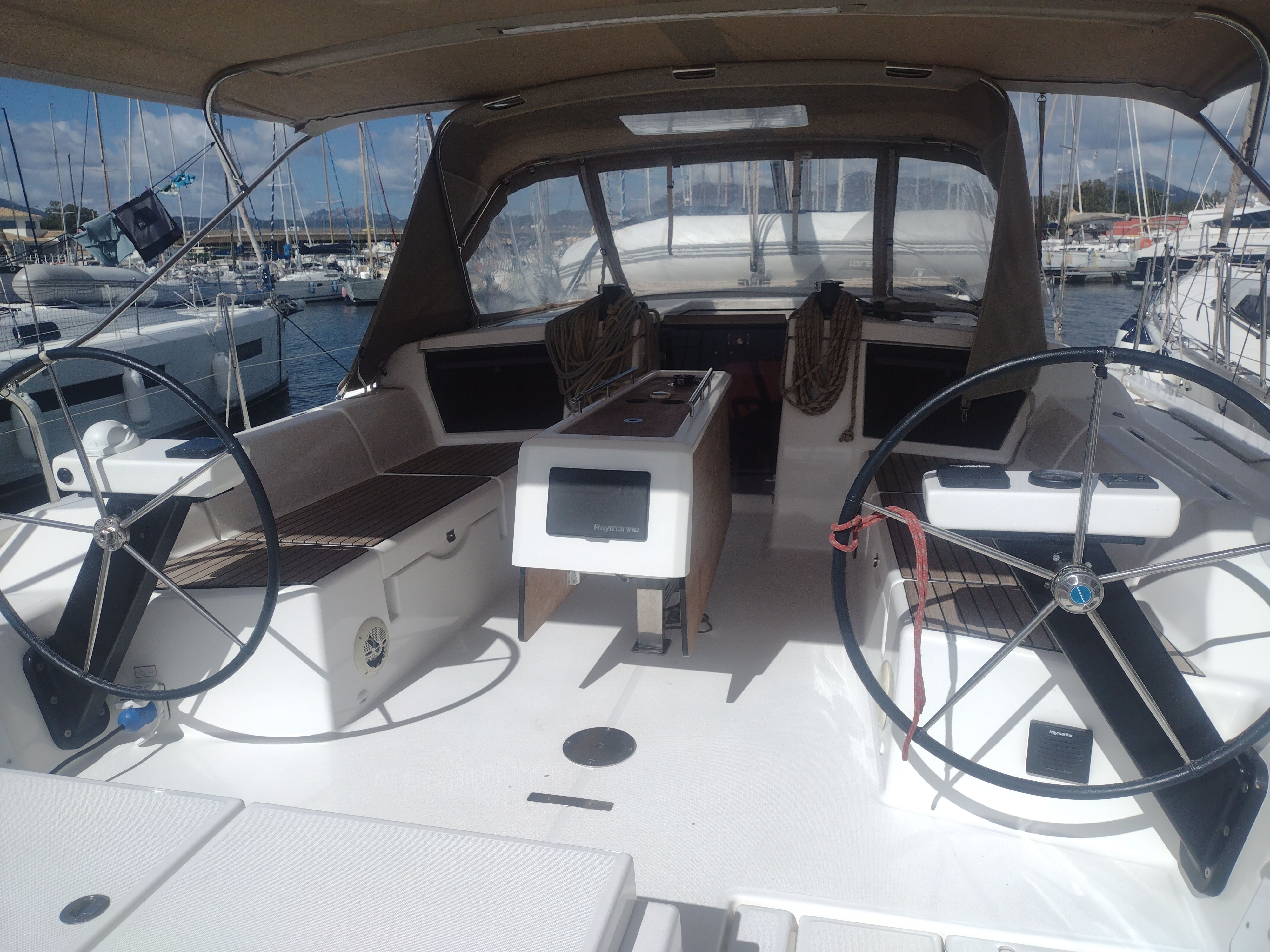 Dufour 430 | Cirrus