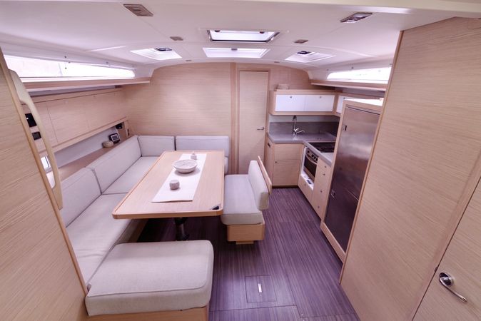 Dufour 470 | Lucia