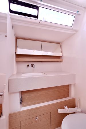 Dufour 470 | Lucia