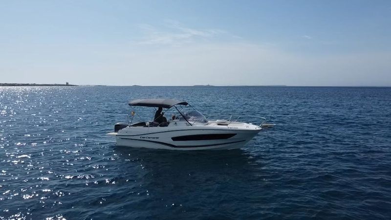 Jeanneau Cap Camarat 7.5 | Walkaround