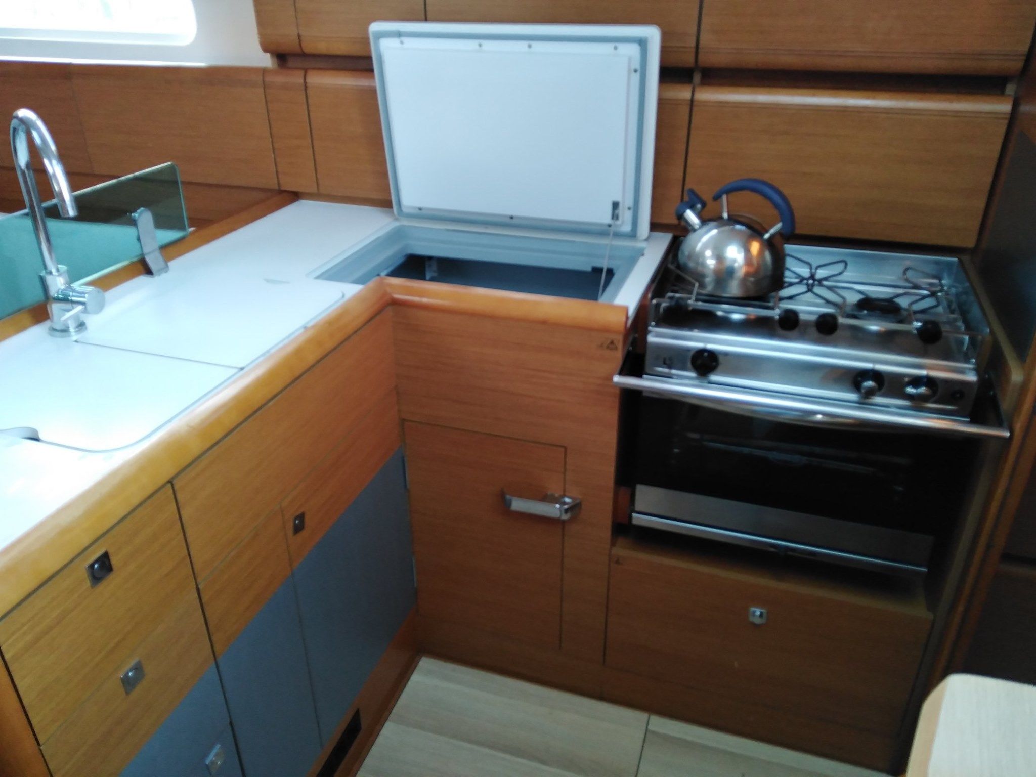 Jeanneau Sun Odyssey 389 | Teeyah