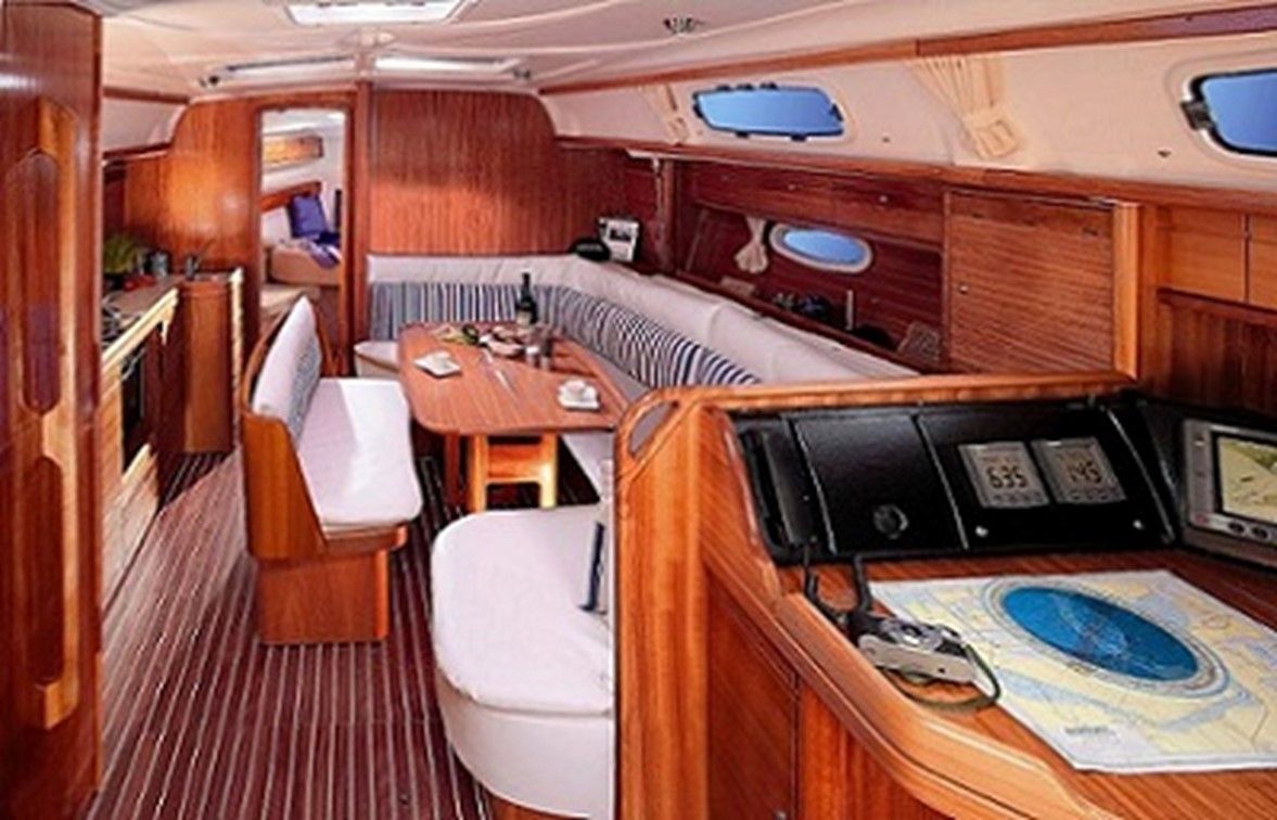 Bavaria Cruiser 40 | Mamba Negra