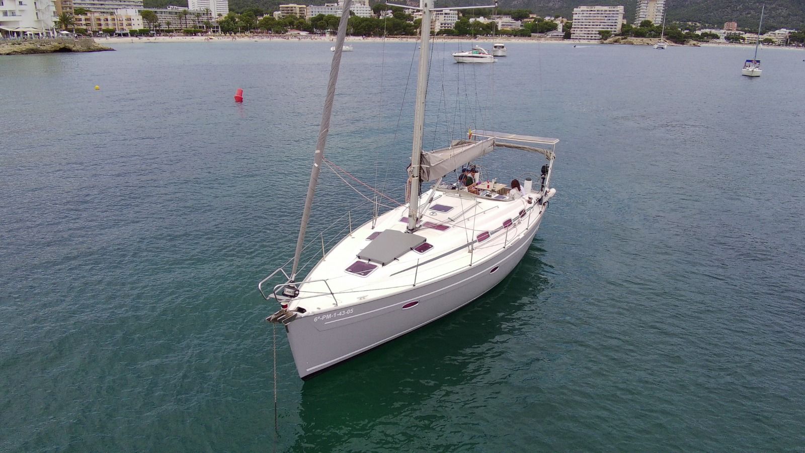 Bavaria Cruiser 40 | Mamba Negra
