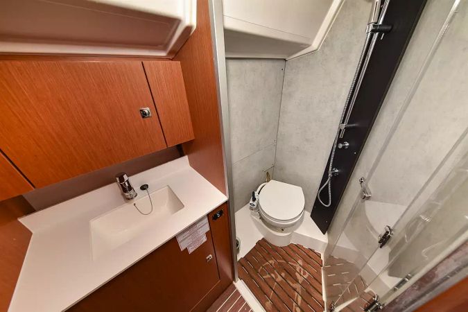 Bavaria C42 | Bella